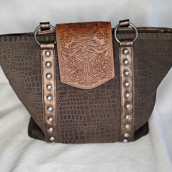 Shyanne Handbags - *USED* Shyanne Concealed Carry Tote